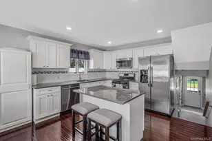 11 Mallard Ave, Selden, NY 11784 - Photo 8
