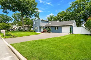 11 Mallard Ave, Selden, NY 11784 - Photo 2