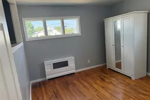 49 Noble St, North Babylon, NY 11703 - Photo 8