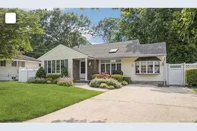 12 Larry Road, Selden, NY 11784 - Photo 4