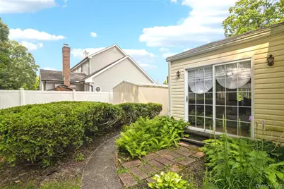 12 Larry Road, Selden, NY 11784 - Photo 38