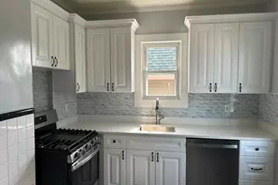 121-07 97th Ave, Richmond Hill, NY 11419 - Photo 12
