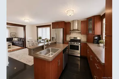1626 Bayview Avenue, Bronx, NY 10465 - Photo 4