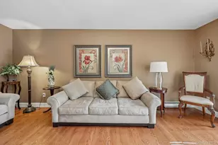1 Germonds Village, Nanuet, NY 10954 - Photo 6