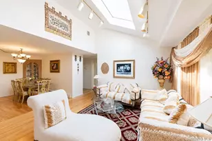 930 Balfour St, Valley Stream, NY 11580 - Photo 4