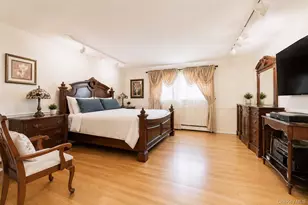 930 Balfour St, Valley Stream, NY 11580 - Photo 10