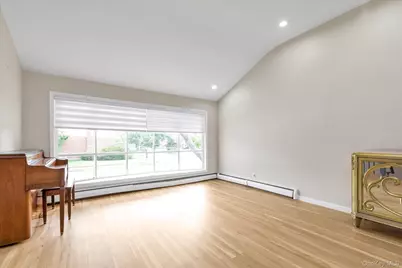 964 Cranford Avenue, Woodmere, NY 11581 - Photo 2