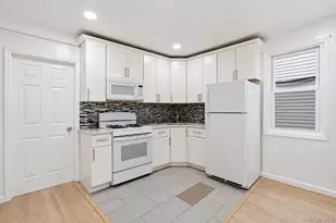 101-39 110th St, Richmond Hill, NY 11419 - Photo 4