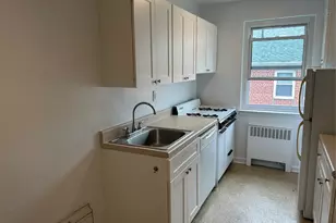 25 Dolphin Green, Port Washington, NY 11050 - Photo 6