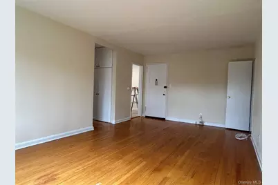25 Dolphin Green #G2B, Port Washington, NY 11050 - Photo 4