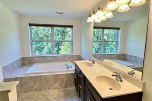 127 Meadow View Dr, Middletown, NY 10940 - Photo 16