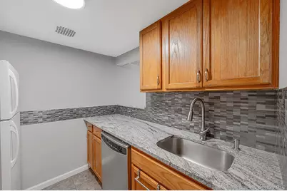 380 Fulton Street #G2, Farmingdale, NY 11735 - Photo 12
