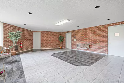 380 Fulton Street #G2, Farmingdale, NY 11735 - Photo 20
