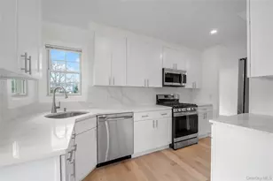1 Manhasset Ave, Port Washington, NY 11050 - Photo 14
