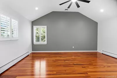 15 Victoria Court, Oakdale, NY 11769 - Photo 24