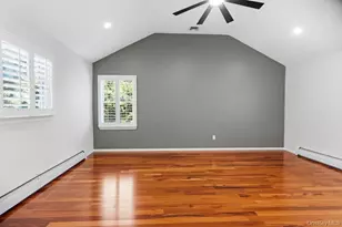 15 Victoria Ct, Oakdale, NY 11769 - Photo 24