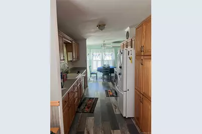 1661 Old Country Road #156D, Riverhead, NY 11901 - Photo 4