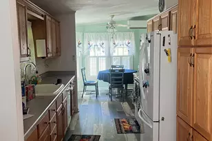 1661 Old Country Rd, Riverhead, NY 11901 - Photo 4