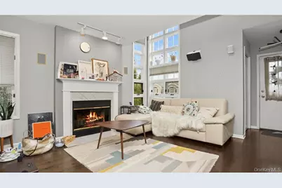4 Pinewood Circle, White Plains, NY 10603 - Photo 4
