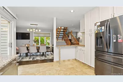 4 Pinewood Circle, White Plains, NY 10603 - Photo 8