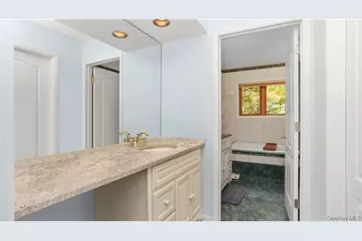 4 Pinewood Circle, White Plains, NY 10603 - Photo 14