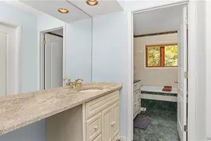 4 Pinewood Cir, White Plains, NY 10603 - Photo 14