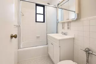226-26 Union Turnpike, Oakland Gardens, NY 11364 - Photo 18