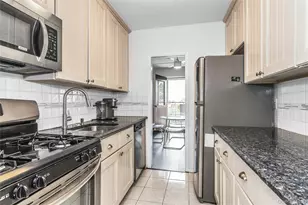 135 Post Ave, Westbury, NY 11590 - Photo 14