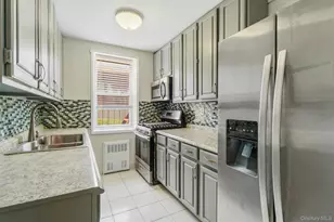 679 Warburton Ave, Yonkers, NY 10471 - Photo 12
