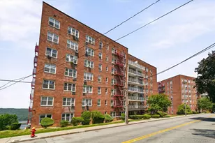 679 Warburton Ave, Yonkers, NY 10471 - Photo 2