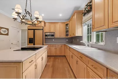 6 Briana Court, East Moriches, NY 11940 - Photo 12