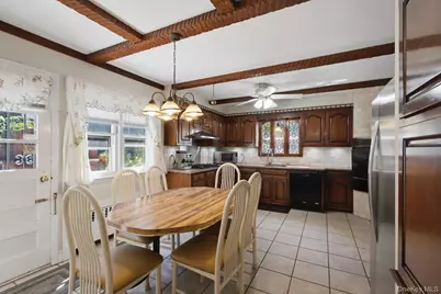 172 Park Hill Avenue, Yonkers, NY 10705 - Photo 6