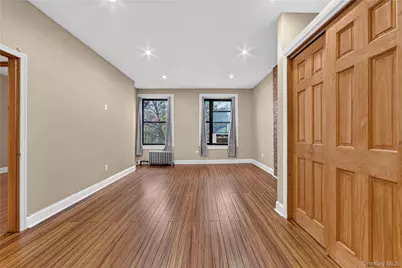 237 135th Street #4A, New York, NY 10030 - Photo 6