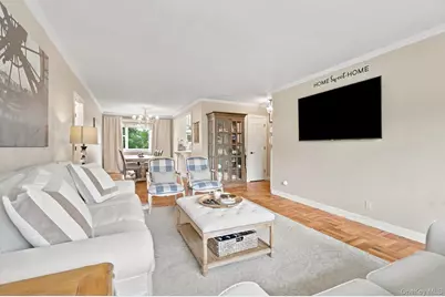 11 Westview Avenue #8-2, White Plains, NY 10603 - Photo 2