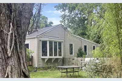 19 River Lane, Brookhaven, NY 11719 - Photo 2