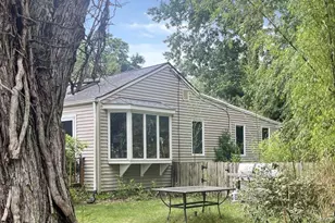 19 River Ln, Brookhaven, NY 11719 - Photo 2