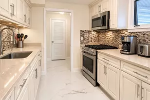 886 Woodmere Dr, Valley Stream, NY 11581 - Photo 30
