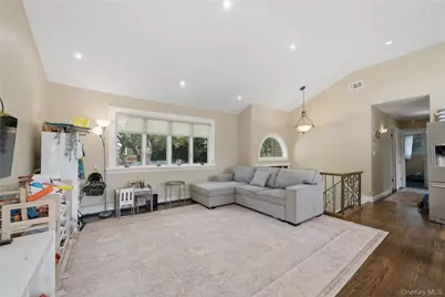 12 Alice Lane, Commack, NY 11725 - Photo 18