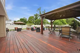 5 Delaware Ave, Commack, NY 11725 - Photo 22