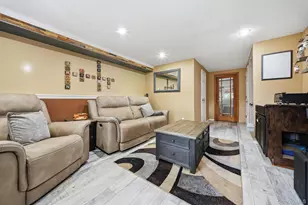 5 Delaware Ave, Commack, NY 11725 - Photo 18