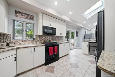 5 Delaware Avenue, Commack, NY 11725 - Photo 8