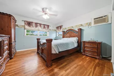 5 Delaware Avenue, Commack, NY 11725 - Photo 12