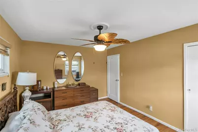 1159 Slabey Avenue, Valley Stream, NY 11580 - Photo 16