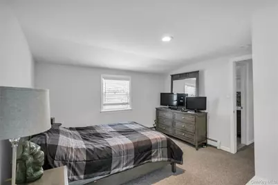 1159 Slabey Avenue, Valley Stream, NY 11580 - Photo 20
