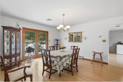 806 Peenpack Trail, Sparrow Bush, NY 12780 - Photo 10
