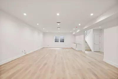 8 Crest Lane, Scarsdale, NY 10583 - Photo 22