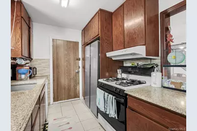 6507 181st Street, Fresh Meadows, NY 11365 - Photo 8