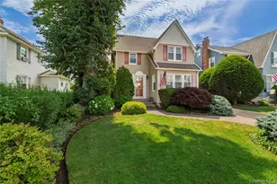 435 Morris Ave, Rockville Centre, NY 11570 - Photo 2