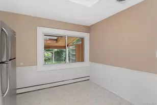 62 Aspen Ln, Stony Brook, NY 11790 - Photo 6