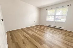66 Enfield Ct, Ridge, NY 11961 - Photo 10